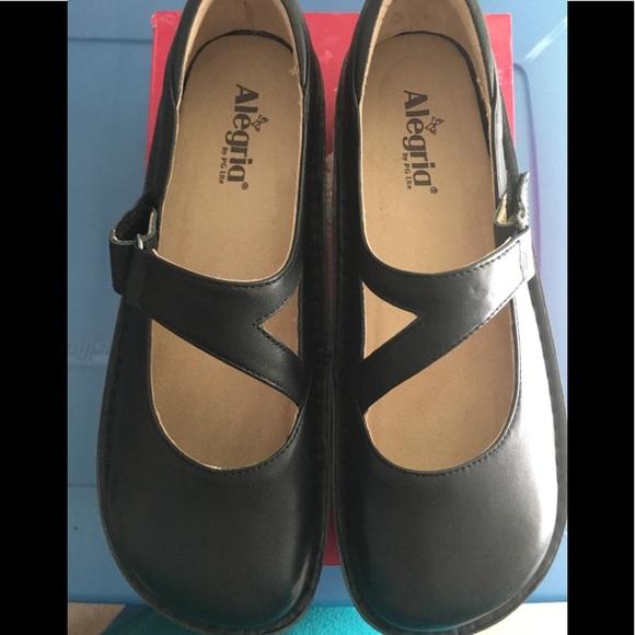 Mary jane shoes NWT Wide width - Picture 2 of 5